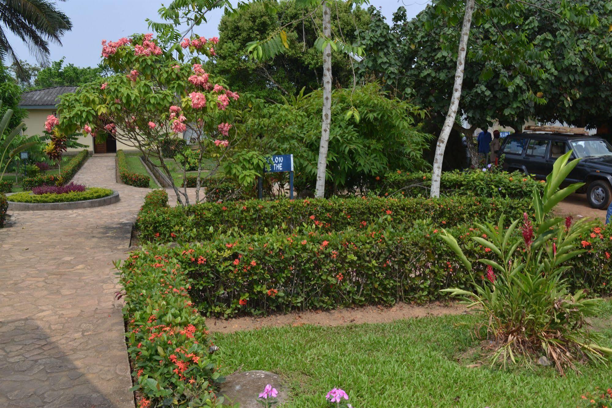 Hotel Framotel Kribi Exteriör bild